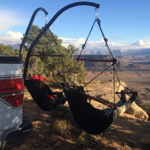 HAMMAKA HAMMOCK HITCH STAND WITH BLUE CRADLE CHAIRS AND BLUE/GREEN PARACHUTE HAMMOCK - Hammaka